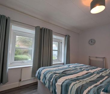 2 bedroom terraced house to rent - Photo 6