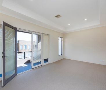 6 Pisconeri Street, Perth WA 6000 - Photo 6