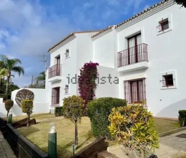 Alquiler de chalet adosado en La Alcaidesa - Foto 5