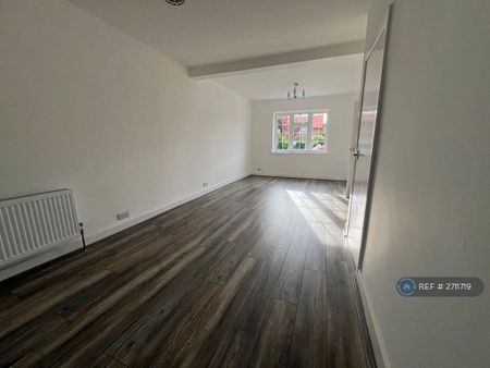 3 bedroom terraced house to rent - Photo 4