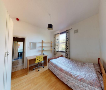 2 bedroom flat to rent - Photo 2 | Rentumo