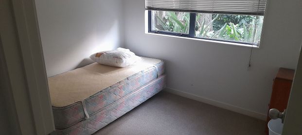 Electricity, gas, water , internet included Yes!! - Photo 1