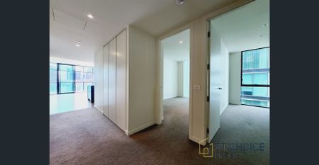 Luxury CONCAVO - The ultimate in luxury three bedroom water's edge home - Photo 3