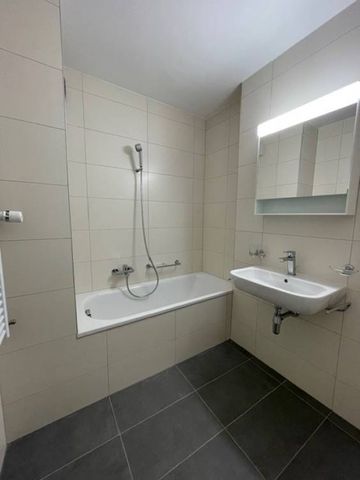 Entièrement rénové avec des matériaux de qualité, il allie confort et modernité. - Foto 4