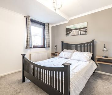 2 bedroom maisonette to rent - Photo 4
