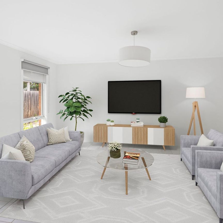 Private & Bright 2-bedroom Villa Unit is a Great Location! - Photo 1