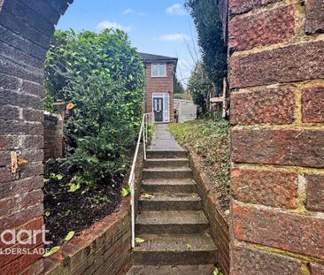 3 bedroom semi-detached house to rent - Photo 6