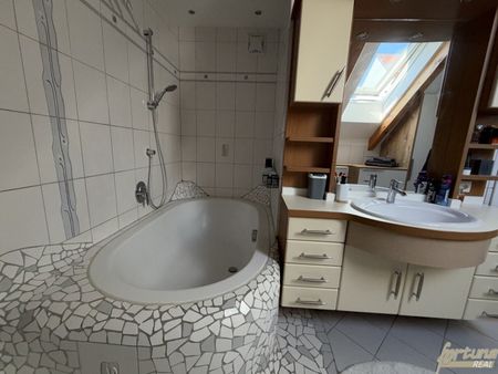 „Zentraler geht’s nicht – helle 2,5-Zimmer-Wohnung in der Blumenstadt“ - Foto 5