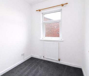 2 bedroom detached house to rent - Photo 3