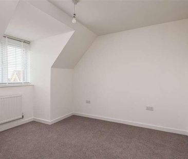 Spring Grove, Bapchild, Sittingbourne, Kent, ME10 - Photo 4