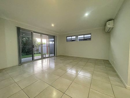 Modern And Unique Layout With Dual Access - Photo 2