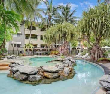Stylish, furnished 1 bedroom apartment with pool view - Photo 2