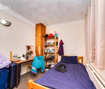 5 bedroom semi-detached house to rent - Photo 3