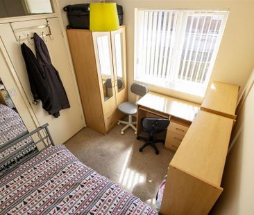 5 bedroom house to rent - Photo 2