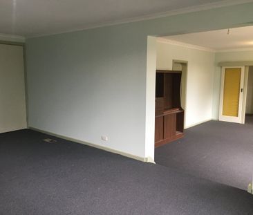 142 Hull Road, Croydon - Photo 1
