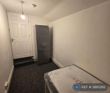 4 bedroom terraced house to rent - Photo 2