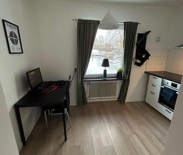 Ängvägen, Vålberg - Photo 1