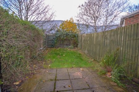 2 bedroom terraced house to rent - Photo 5