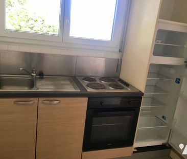 A LOUER GRAND STUDIO AU CALME - Photo 3