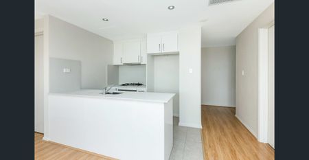 Golden location in Burwood, 2 bedrooms High Level with open views - Photo 5