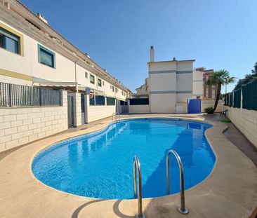 Available mid September - mid June - Photo 1