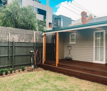 Stylish Three-Bedroom Home in Prime Richmond Location! - Photo 6