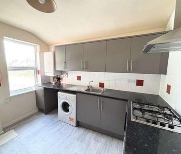 Warwick Road, Tyseley, Birmingham, B11 - Photo 4