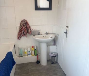 Room in a Shared Flat, Ruthven Street, G12 - Photo 4