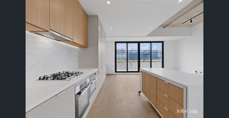 Modern Loft-Style Luxury in the Heart of Kensington - Photo 5