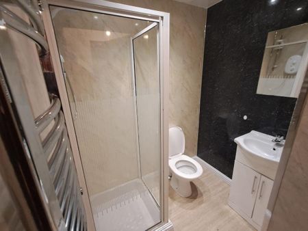 1 bedroom flat to rent - Photo 4