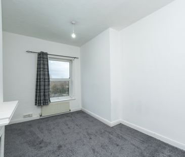 FOUNTAIN STREET MORLEY LEEDS LS27 0AL - Photo 4