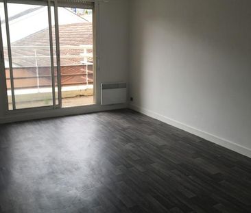 Location Appartement 2 pièces 40m² ST MEDARD EN JALLES 33160 - Photo 2