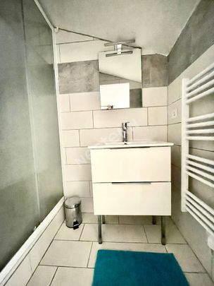 Loue petite maison de village T2 mezzanine meublée de 30m² à Châteauneuf-du-Pape, - Photo 1