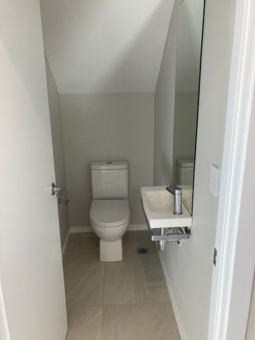 3 yr old 3bed 1.5bath terrace unit with 2 parkings - Photo 4