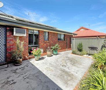 2 Balmoral Drive, Ballarat East - Photo 6