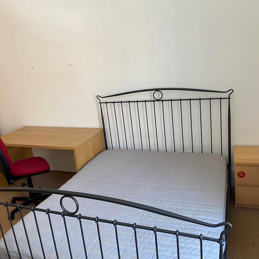 4 Bed Flat, Rupert St, G4 - Photo 1