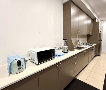 Chippendale - Photo 6