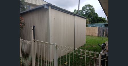 4 Bedroom Home with a Pool in Kelso - Photo 2