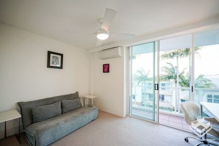 FULLY FURNISHED APARTMENT NEXT TO THE RIVER - Photo 5