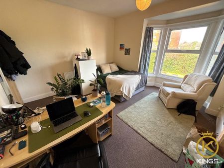 4 bedroom terraced house to rent - Photo 4