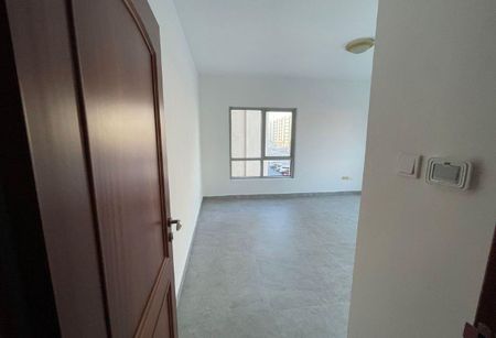 Free A/C, family tower, near Dubai - Photo 2