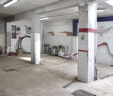 Sevilla, Andalusia 41008 - Photo 4