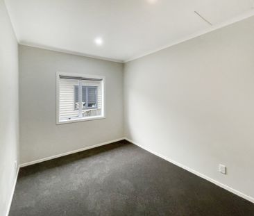 VALLEY HOME LIVING! - Photo 4