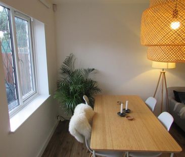 2 bedroom House To Let - Photo 3