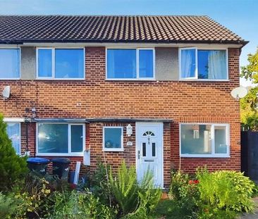 2 bedroom maisonette to rent - Photo 2