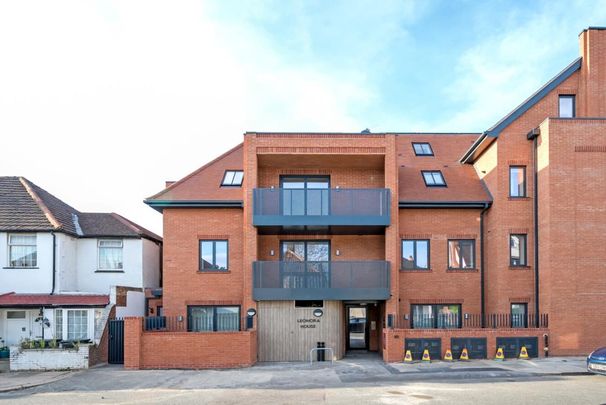 Voss Court, London SW16 - Photo 1