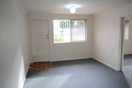 1/420 Tor Street, NEWTOWN - Photo 2