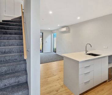 Naenae Living - Photo 2