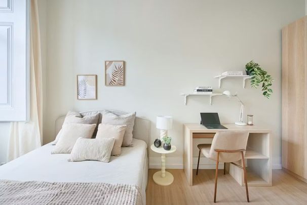 Largo Vitorino Damásio, Lisbon, Lisbon 1200-872 - Photo 1