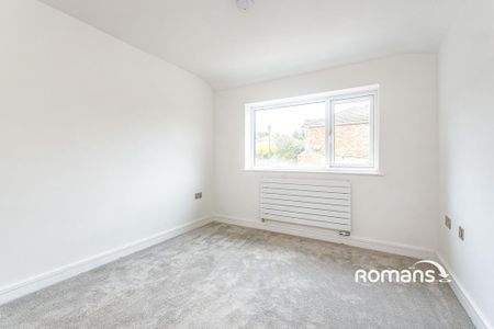 3 bedroom semi-detached house to rent - Photo 2